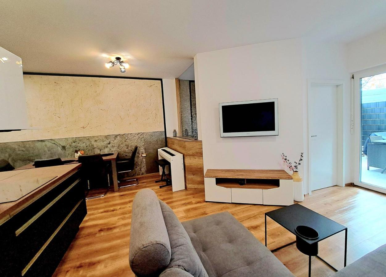 Stunning New Apartment With Free Parking Near City Centre Lubiana Esterno foto
